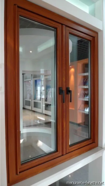 Quel matériau est le plus adapté pour vos fenêtres à Taradeau : Aluminium, bois ou PVC ?
