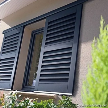 Pour vos fenêtres à Villebout, quel matériau est le plus adéquat entre Aluminium, PVC ou bois ?