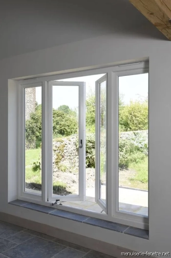 Pour vos fenêtres à Jurignac, quel matériau est le plus adapté entre PVC, bois ou aluminium ?